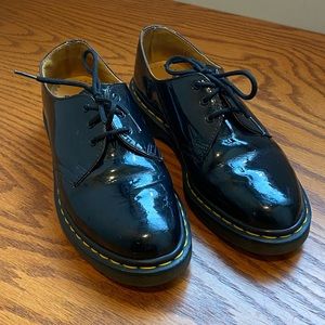 DR MARTENS 1461 PATENT LEATHER OXFORD SHOES SIZE 8